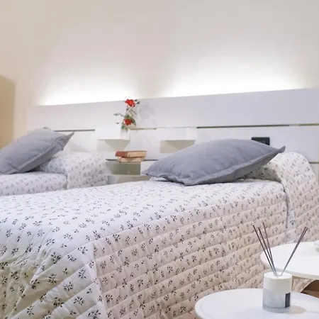 ホテル Torrenova Di 3*