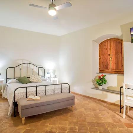 Torrenova Di ホテル